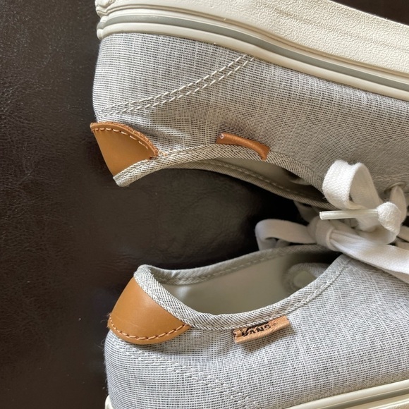 Vans women’s size 9.5 - Picture 15 of 17